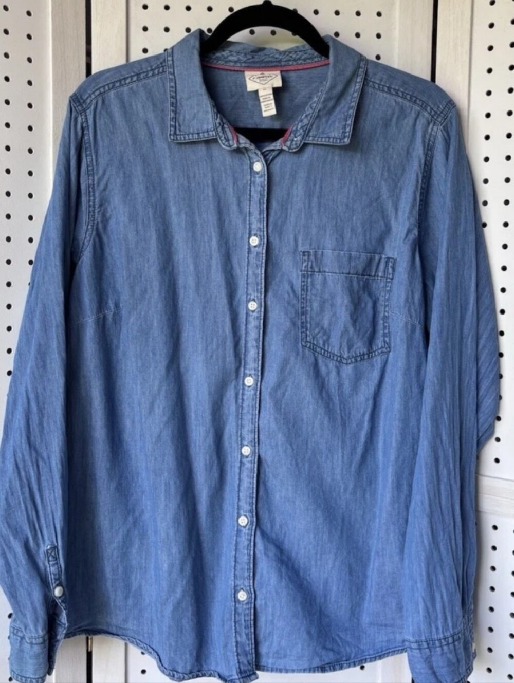 St. John's Bay Women's L Blue Denim Chambray Long SJB Button Down Shirt